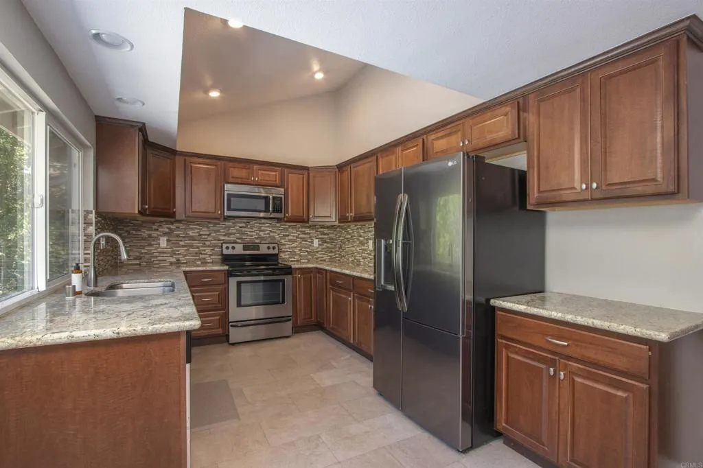 https://cdn.realtyfeed.com/cdn/127/306733631/fc36dcd943d4136b4a352010211add8f.webp