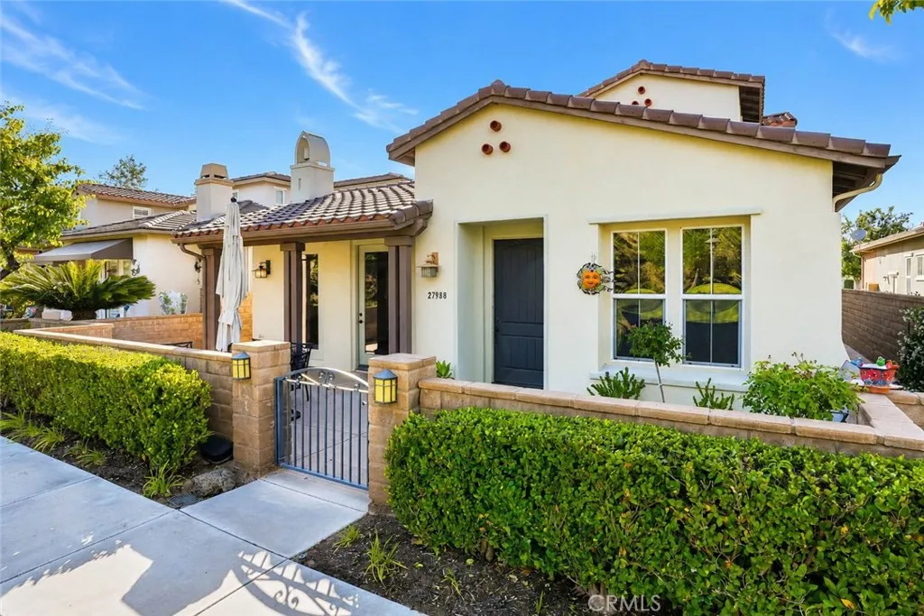 27988 Red Pine Court, Valencia, CA 91354 - Photo 3 of 50, Valencia, CA