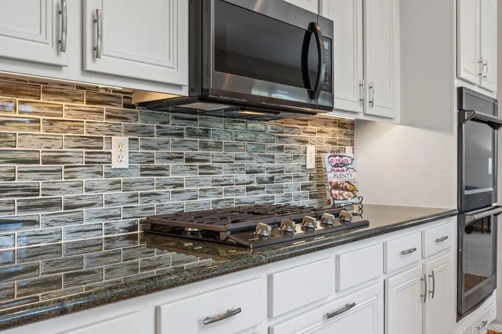 https://cdn.realtyfeed.com/cdn/127/306733663/5a938053c459861da52c6ae5ad612cd9.webp