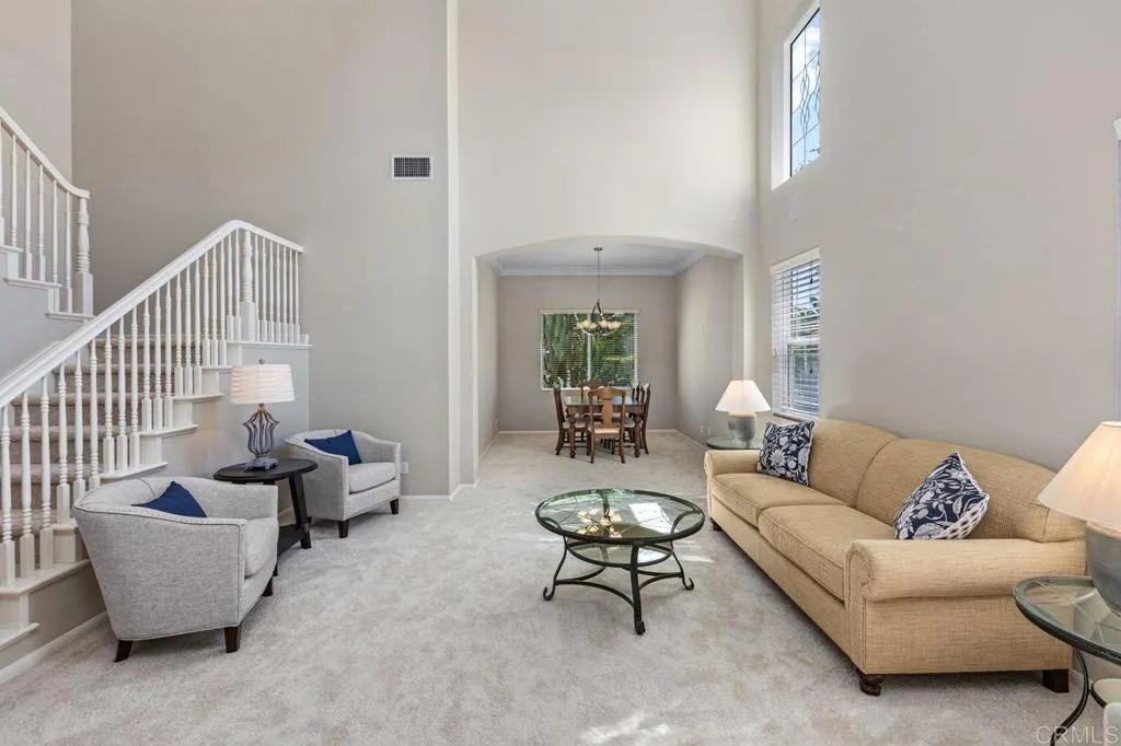 https://cdn.realtyfeed.com/cdn/127/306733663/6e0ddbc4994a08f14feabad01ae9b6bc.webp