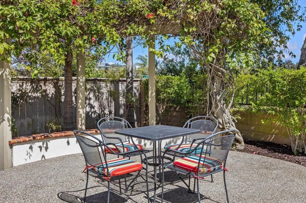 https://cdn.realtyfeed.com/cdn/127/306733663/9aeec1884c3c3b1b482993f729661dde.webp