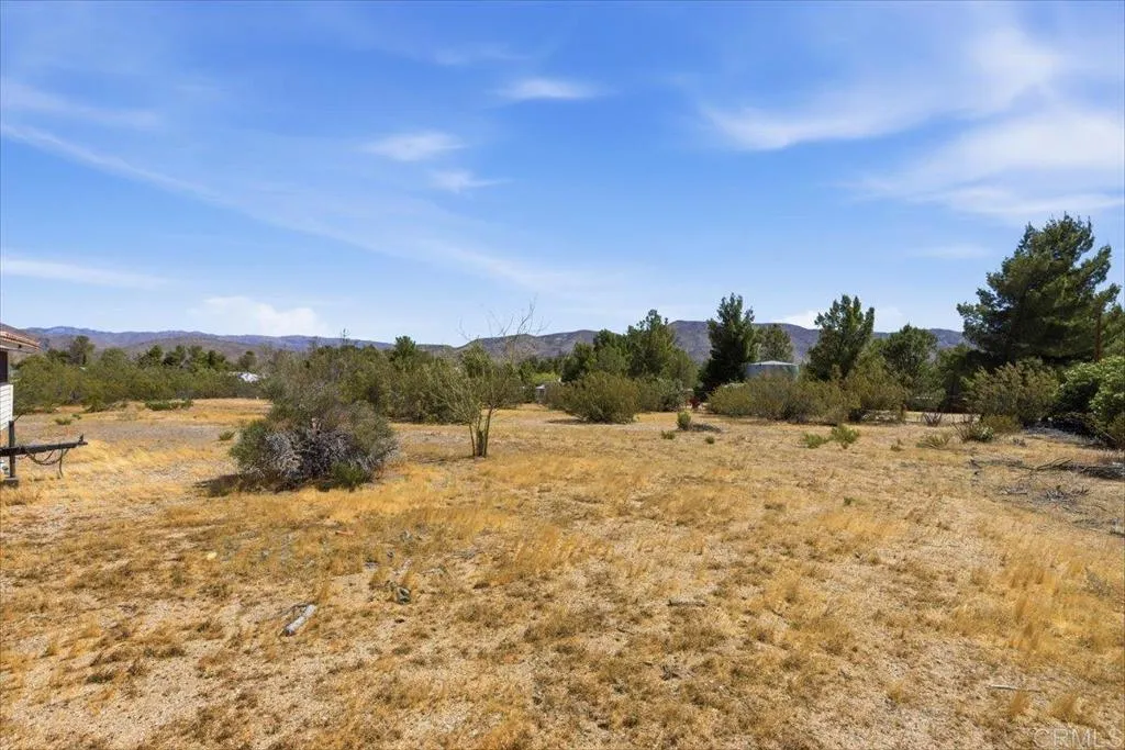 https://cdn.realtyfeed.com/cdn/127/306733719/09d69ec1221bc307fd42df2dab877f1a.webp