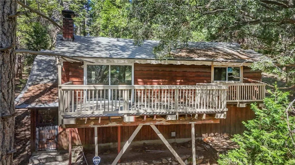 Crestline, CA 92325