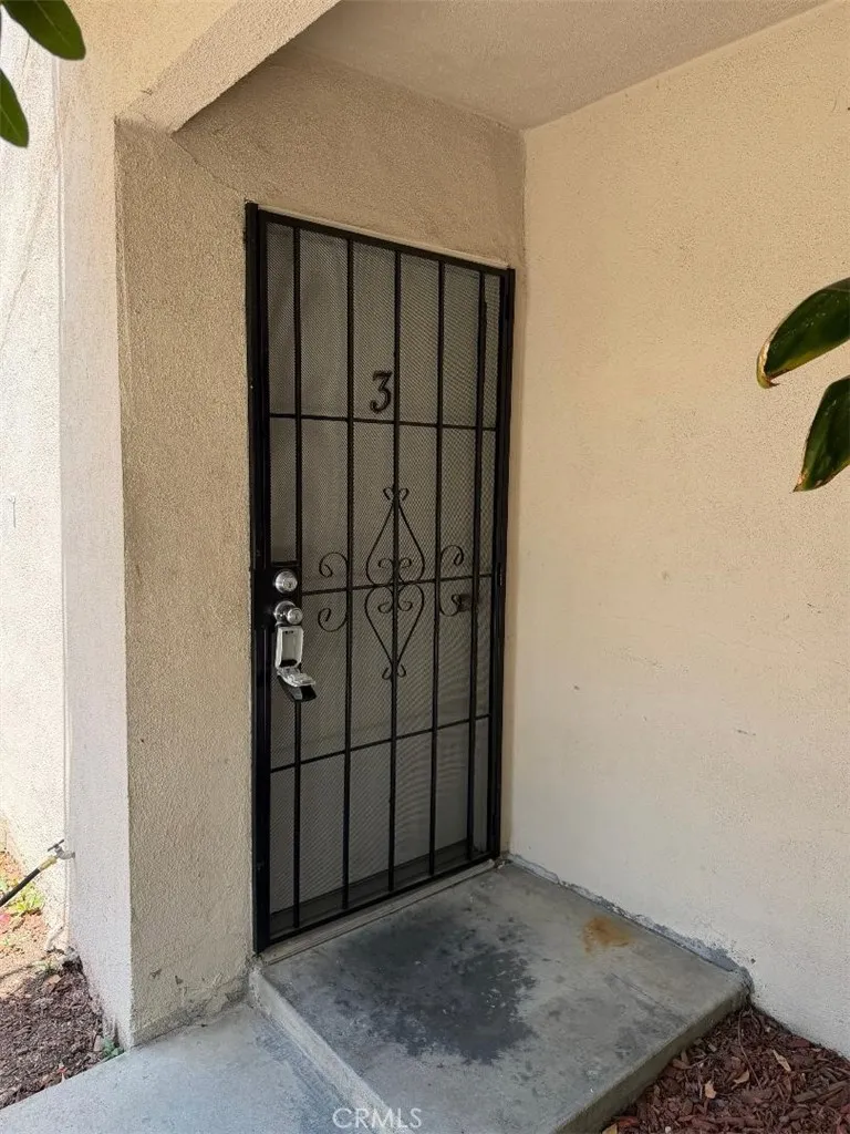 Fullerton, CA 92832