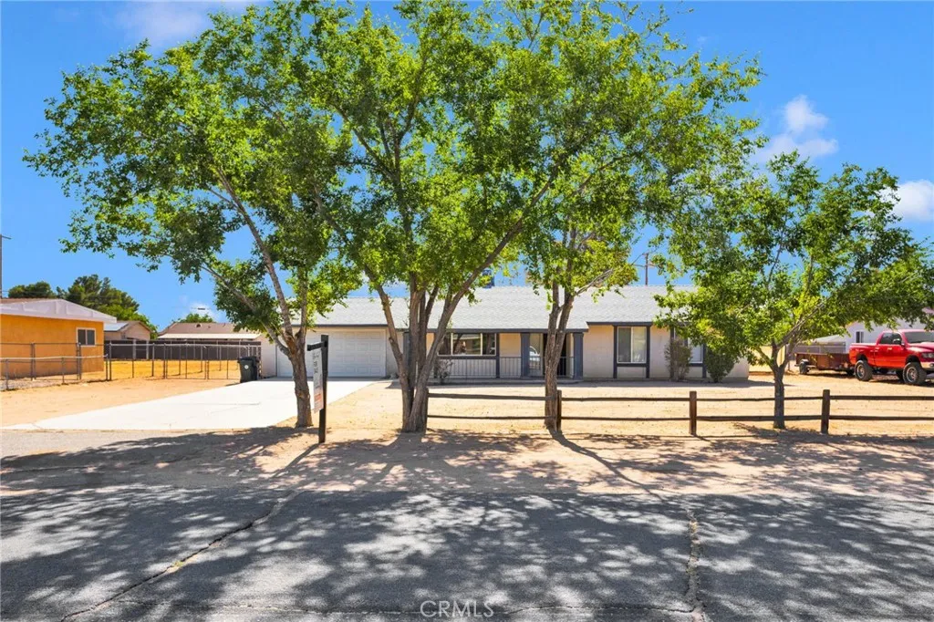 Apple Valley, CA 92307