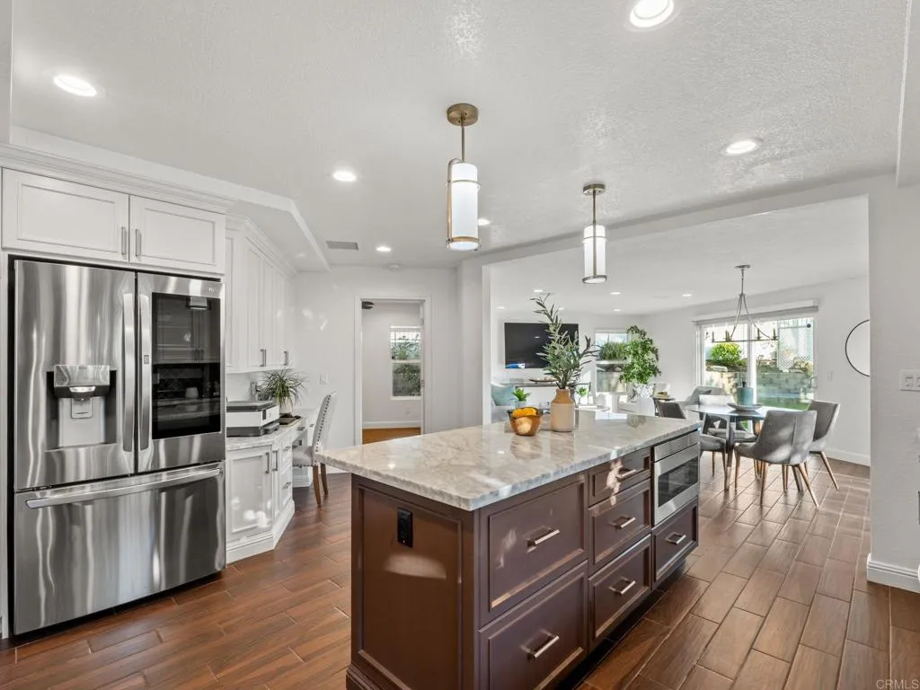 https://cdn.realtyfeed.com/cdn/127/306733825/16f752c080fd98e708b3c7e255646cc6.webp