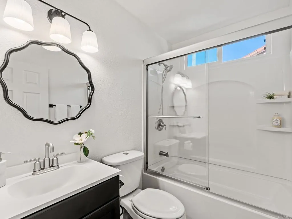 https://cdn.realtyfeed.com/cdn/127/306733825/74e6eb93c225229f6974b3705bf566d7.webp