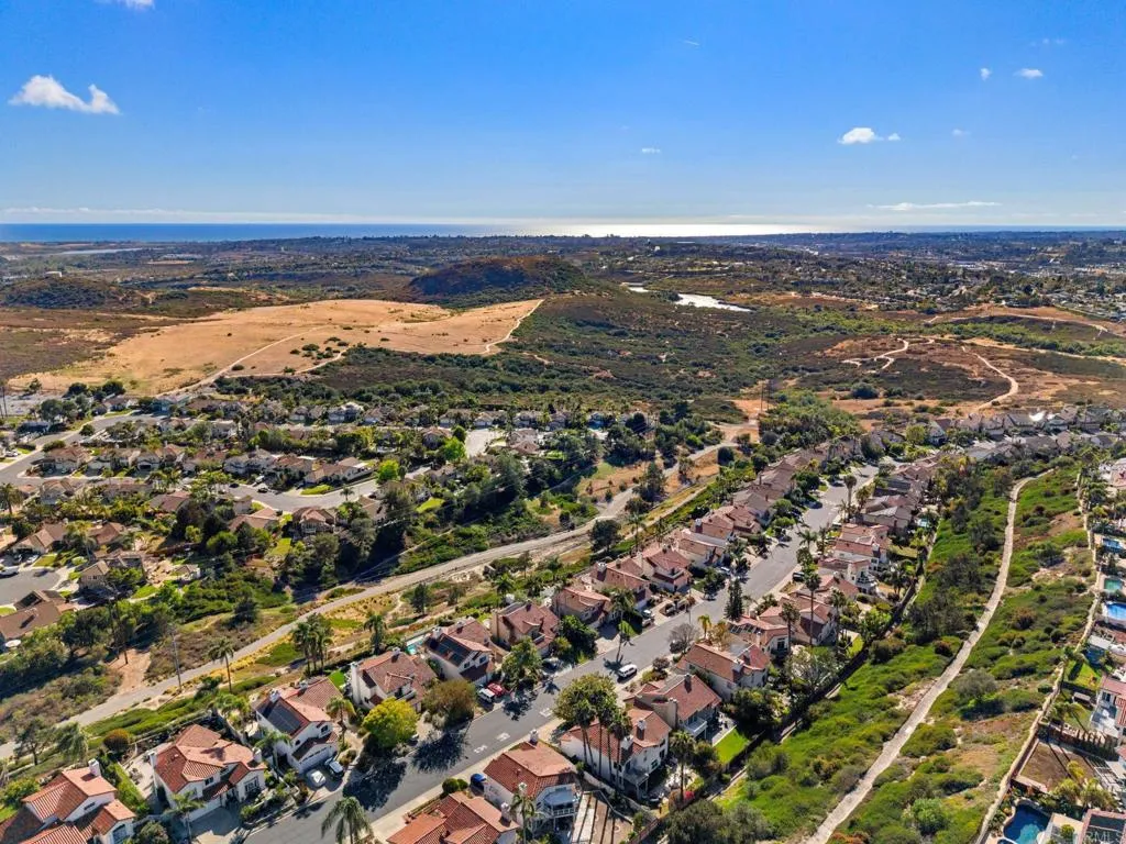 https://cdn.realtyfeed.com/cdn/127/306733825/8dc33ea2a973a388f83a6e85d2488489.webp