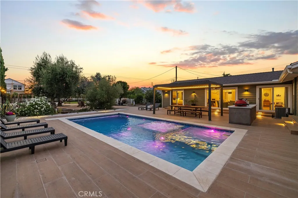 Moorpark, CA 93021