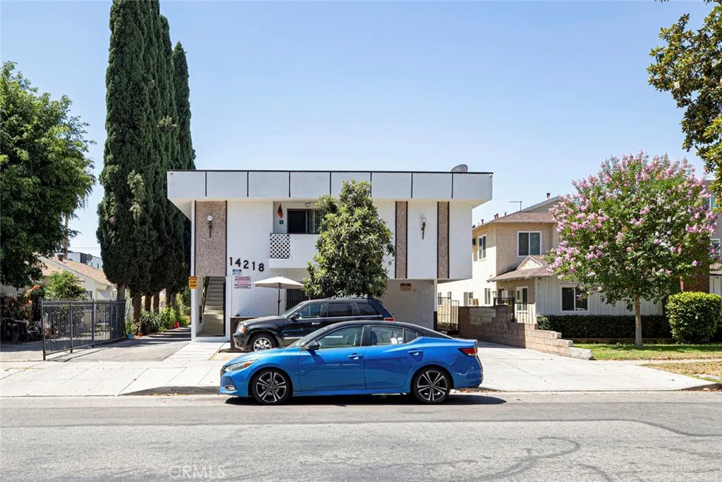 14218 Sylvan Avenue, Van Nuys, CA 91401 - Photo 3 of 13, Van Nuys, CA
