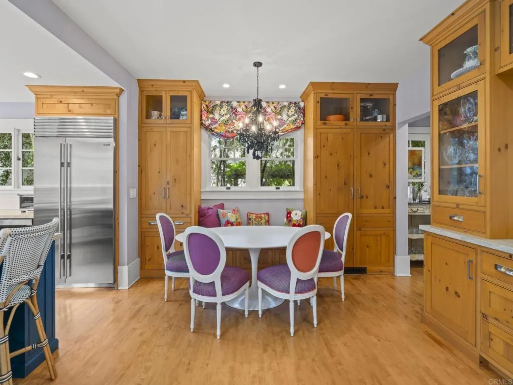 https://cdn.realtyfeed.com/cdn/127/306733865/26a16d1ce1657fff2c9436def03ad083.webp