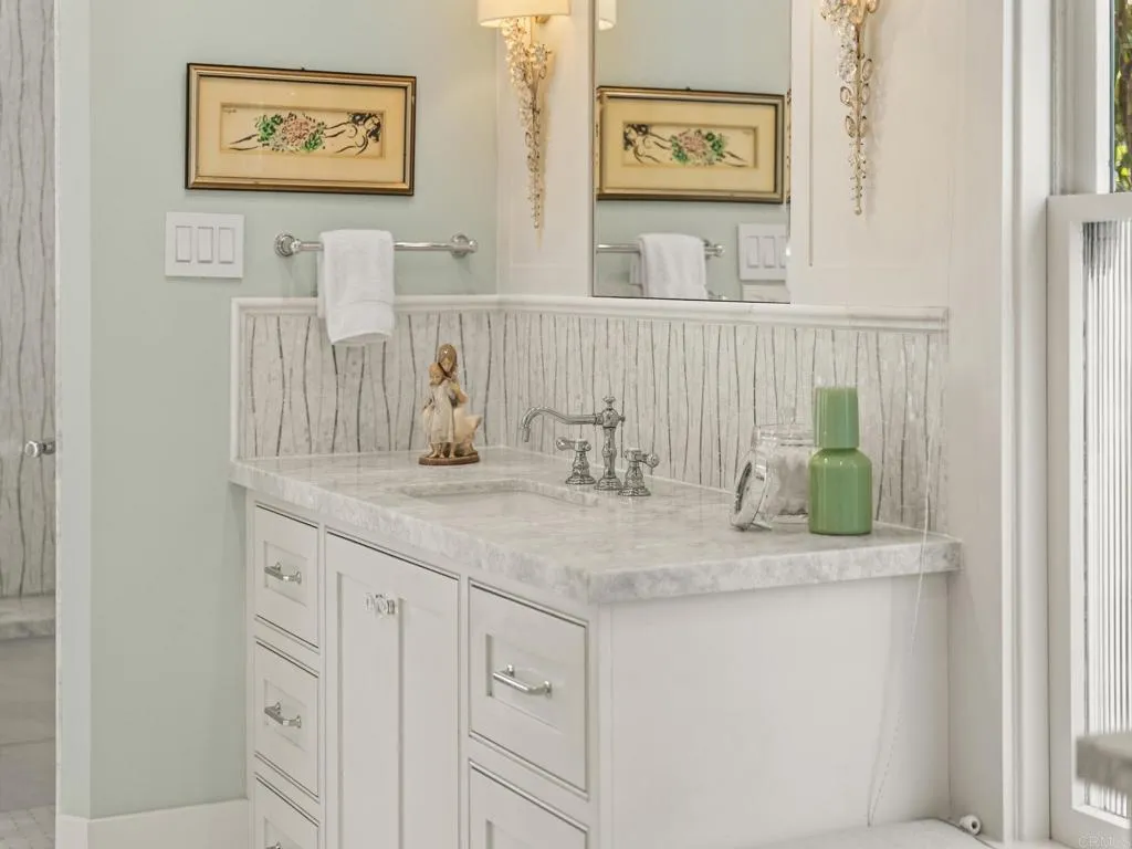https://cdn.realtyfeed.com/cdn/127/306733865/31fc3d57fdc27e19c62304df8f459c68.webp