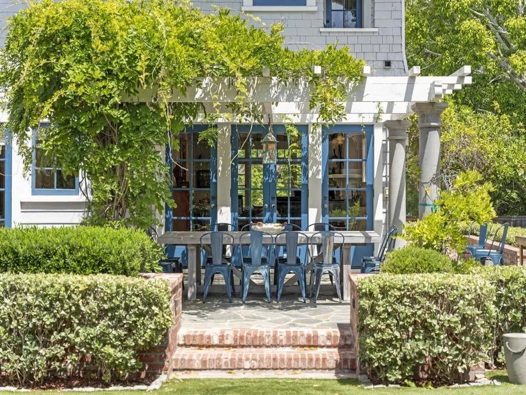 https://cdn.realtyfeed.com/cdn/127/306733865/3350a82ac946f6c4908f785fa7934161.webp