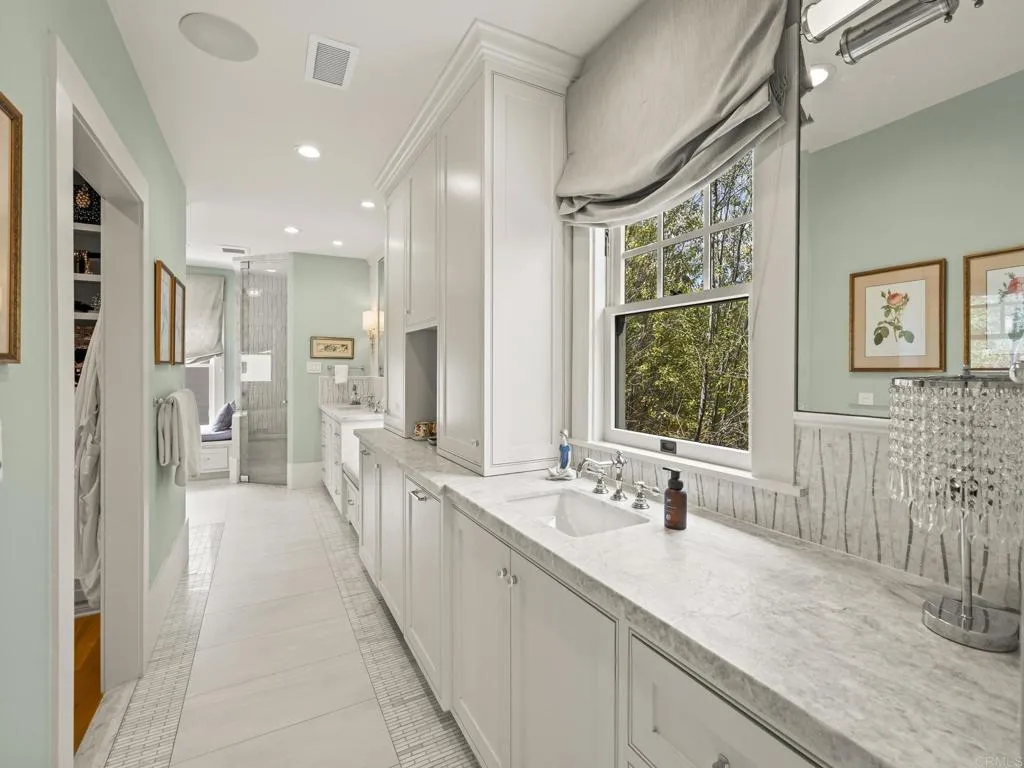 https://cdn.realtyfeed.com/cdn/127/306733865/621b673e0dcf8dd8142f9f4b1f77a94b.webp