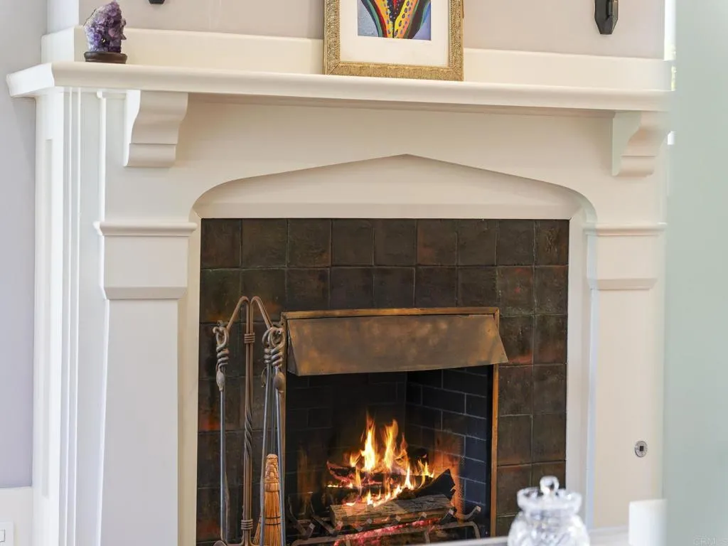 https://cdn.realtyfeed.com/cdn/127/306733865/70812698fc81ec584323351a4150cf3f.webp