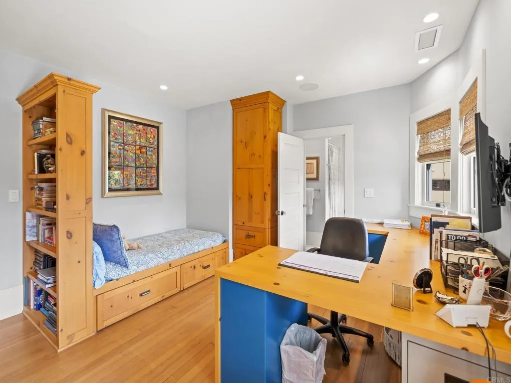 https://cdn.realtyfeed.com/cdn/127/306733865/84fd52f88d3d69435cc7c5dbe3572e4c.webp