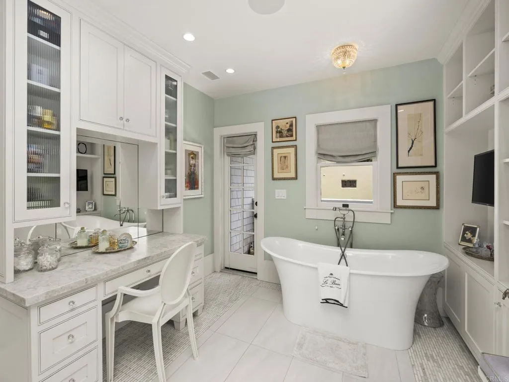 https://cdn.realtyfeed.com/cdn/127/306733865/aee268b4bdc7ba0a6bccb72a5cf3acc6.webp