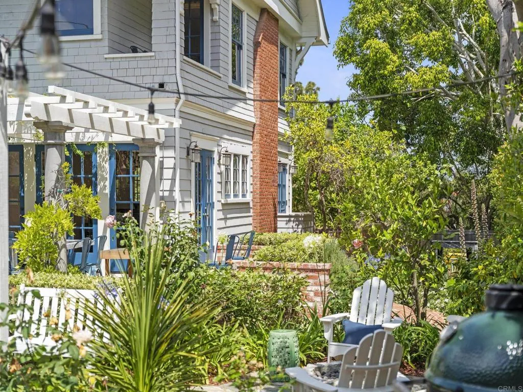 https://cdn.realtyfeed.com/cdn/127/306733865/af53a44efaf0514ff2e29efd4e171427.webp
