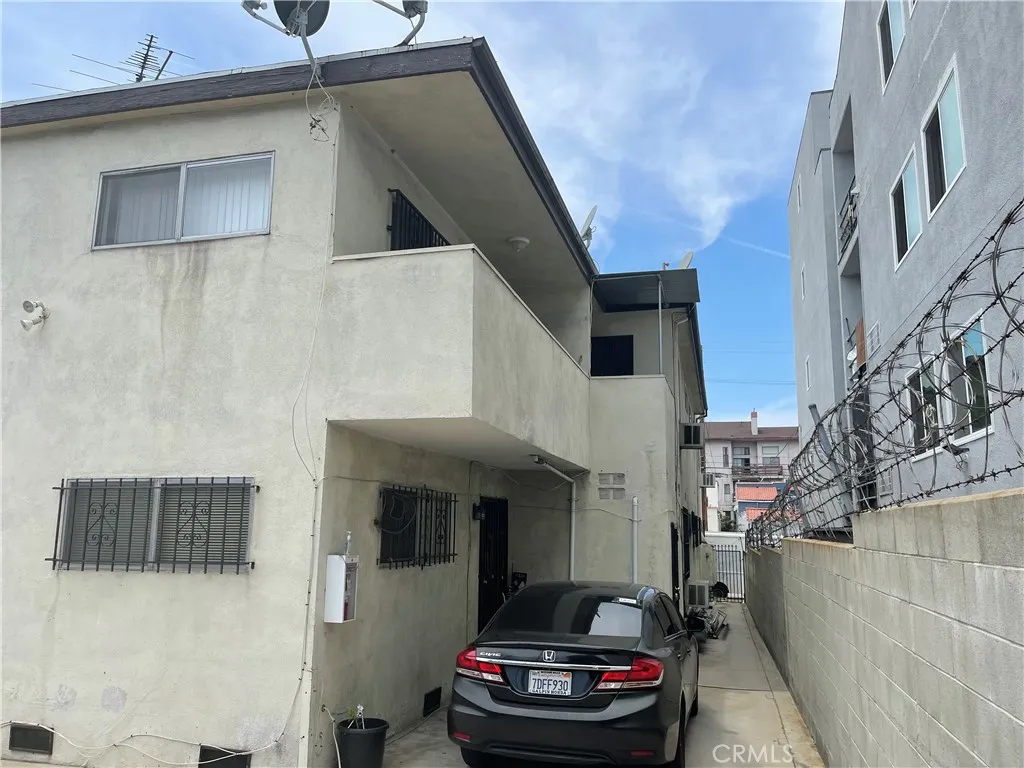 978 S Ardmore Avenue, Los Angeles, CA 90006 - Photo 5 of 9, Los Angeles, CA