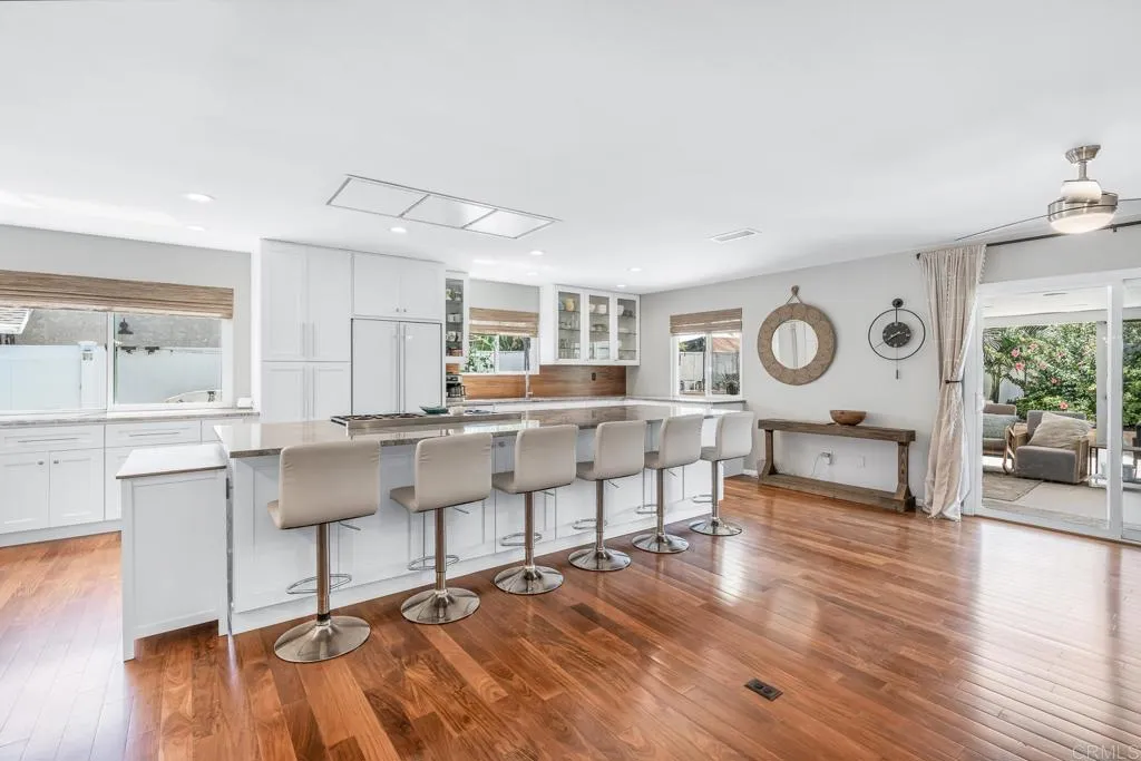 https://cdn.realtyfeed.com/cdn/127/306733880/104c8a8fea8e5d770a0fab24087b7fd6.webp