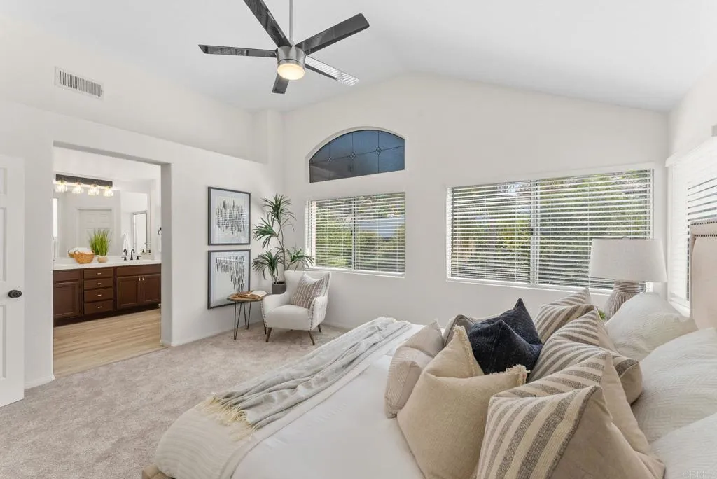 https://cdn.realtyfeed.com/cdn/127/306733883/4176aafe358af150cd5c4360547c9c16.webp