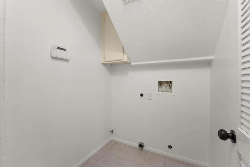 https://cdn.realtyfeed.com/cdn/127/306733883/793db94684f696fdd35b2665c4917516.webp