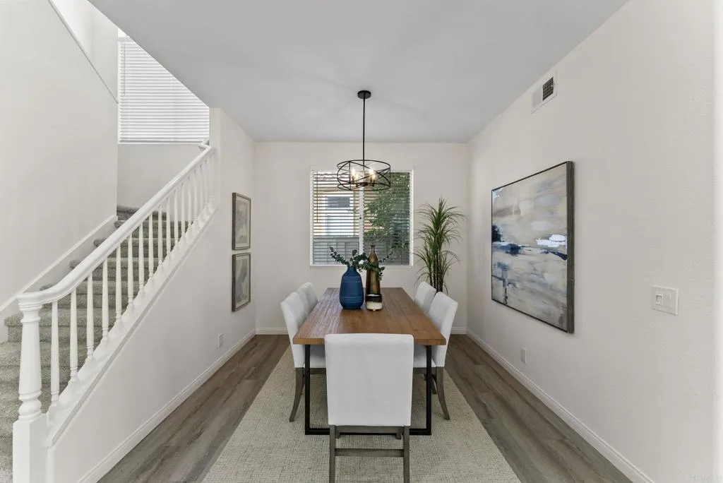 https://cdn.realtyfeed.com/cdn/127/306733883/db73ee1f93574bb2cd0f5204417ac7c4.webp
