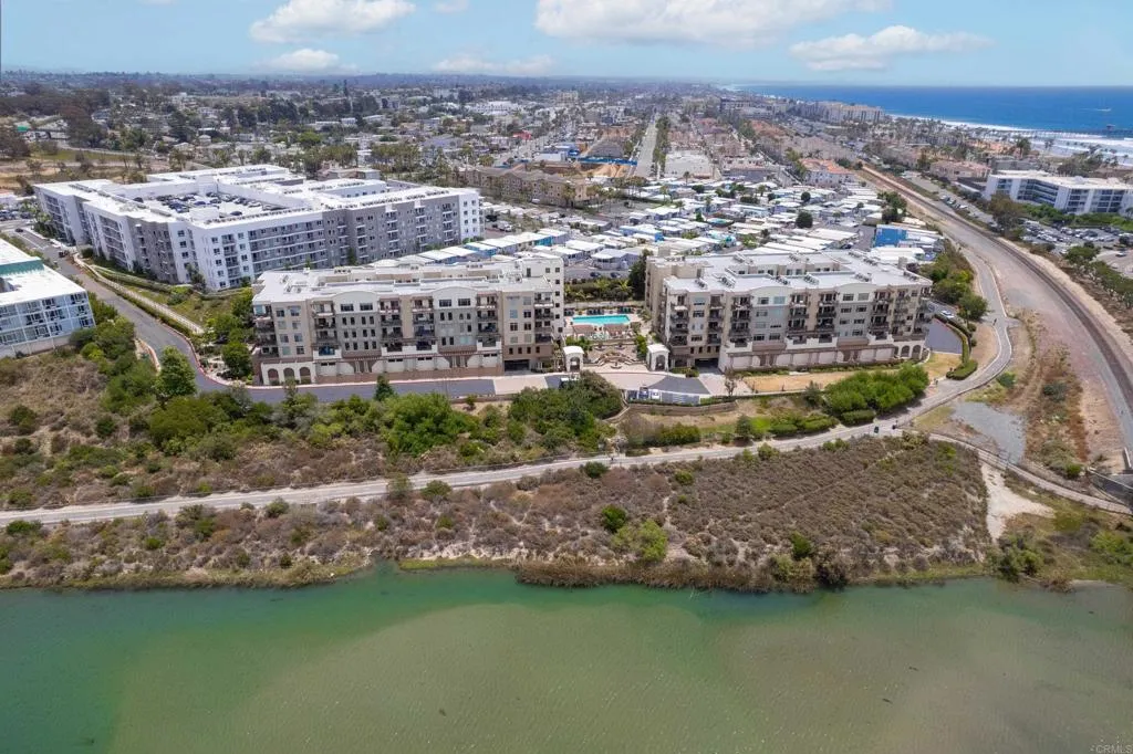 https://cdn.realtyfeed.com/cdn/127/306733891/14237d3b72eb3551c0b8bcbd3cf6c9de.webp