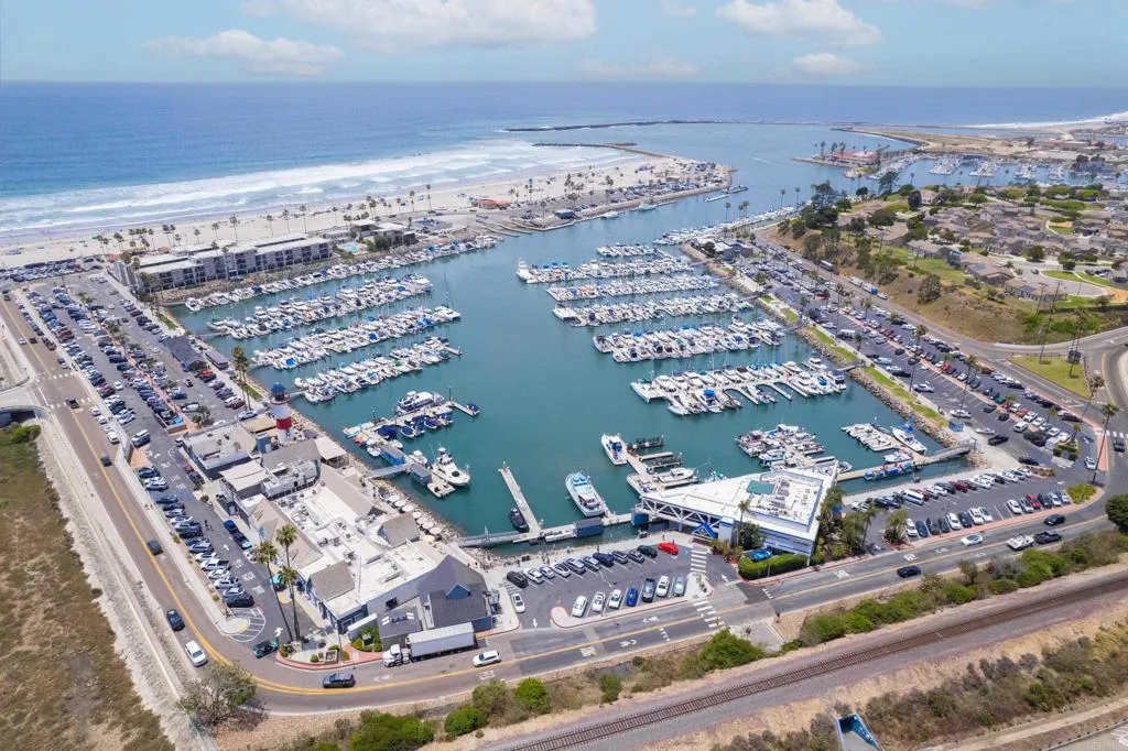 https://cdn.realtyfeed.com/cdn/127/306733891/7bddfcac5f0c1cc08f18d5569981e3ad.webp