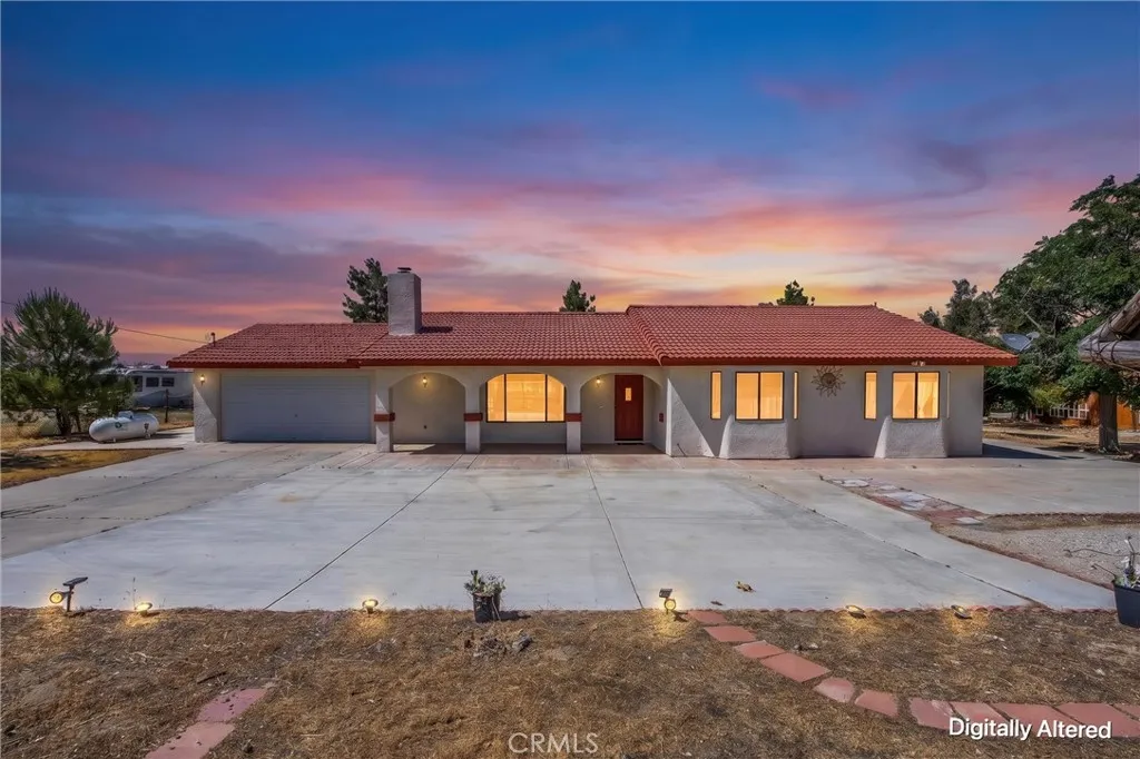 Pinon Hills, CA 92372
