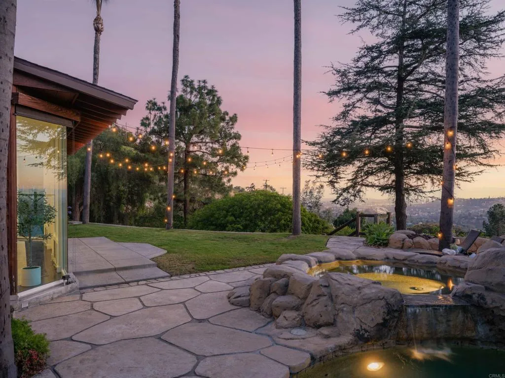 https://cdn.realtyfeed.com/cdn/127/306733928/234a295f03e8e2b634a078d84f5510e3.webp