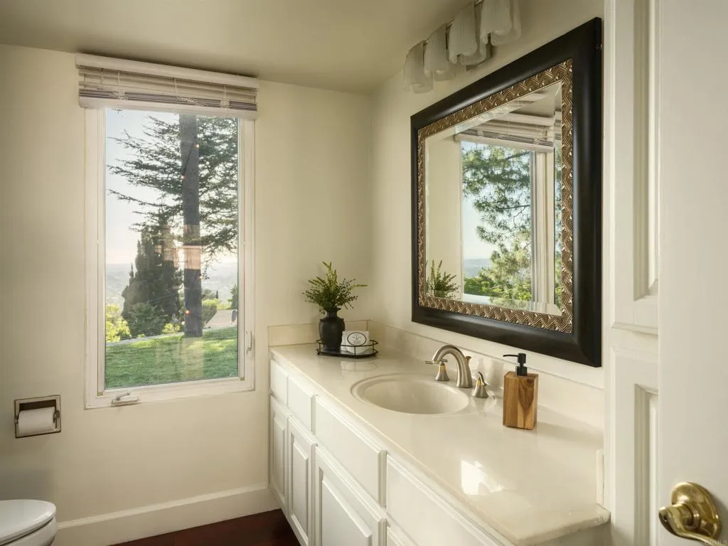 https://cdn.realtyfeed.com/cdn/127/306733928/46424fd689cdabfe35a4e0f2da4decc8.webp