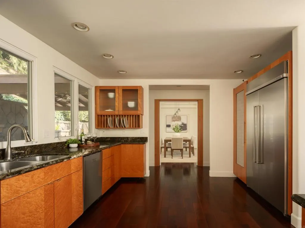 https://cdn.realtyfeed.com/cdn/127/306733928/a36e25f73f8ffcb2ae0bb2f66f93f88f.webp