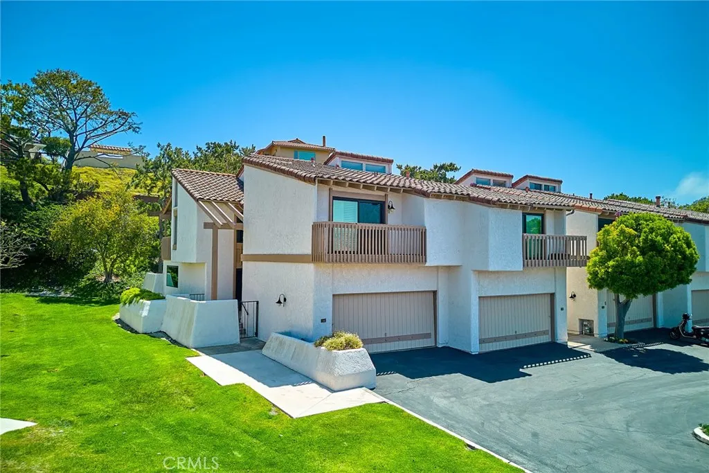 Palos Verdes Peninsula, CA 90274