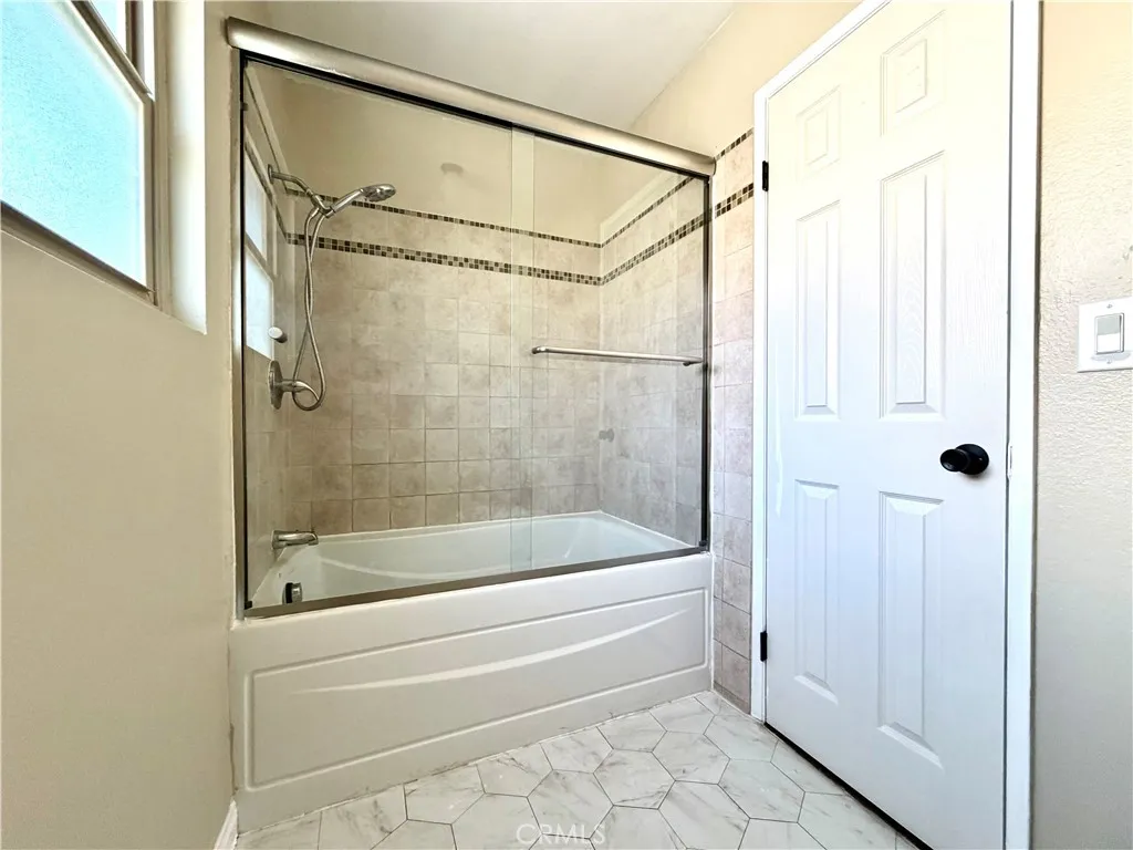 Photo #17: SR26120464 Listing: Photo #17