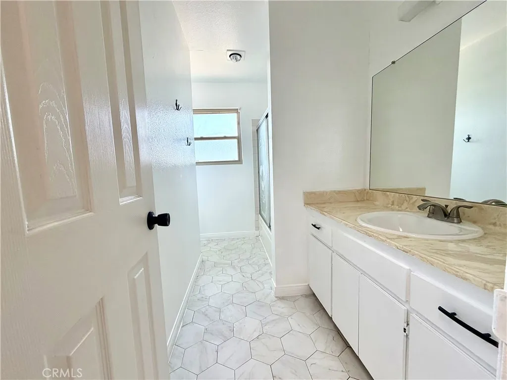 Photo #15: SR26120464 Listing: Photo #15
