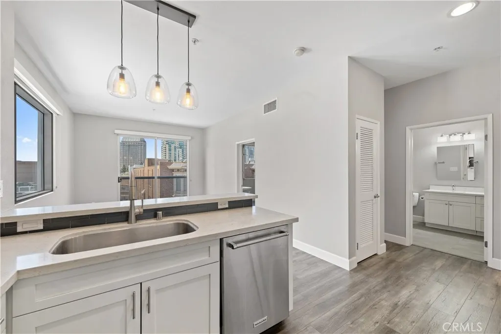 https://cdn.realtyfeed.com/cdn/127/306734021/25a24b4e97450bf21d52a11e10deef1d.webp