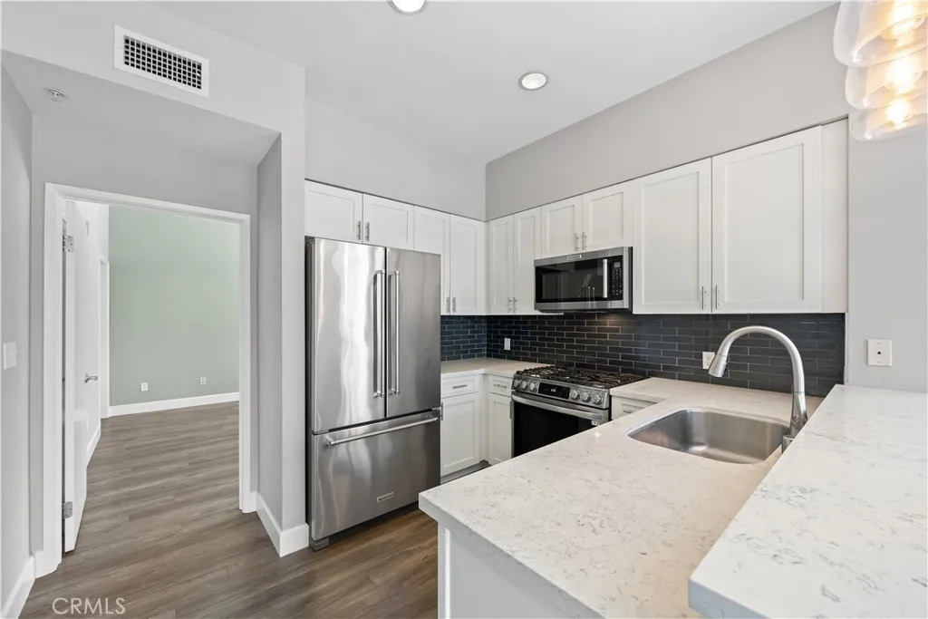 https://cdn.realtyfeed.com/cdn/127/306734021/75a17b47cefe75e73b0a5a578c2b2874.webp