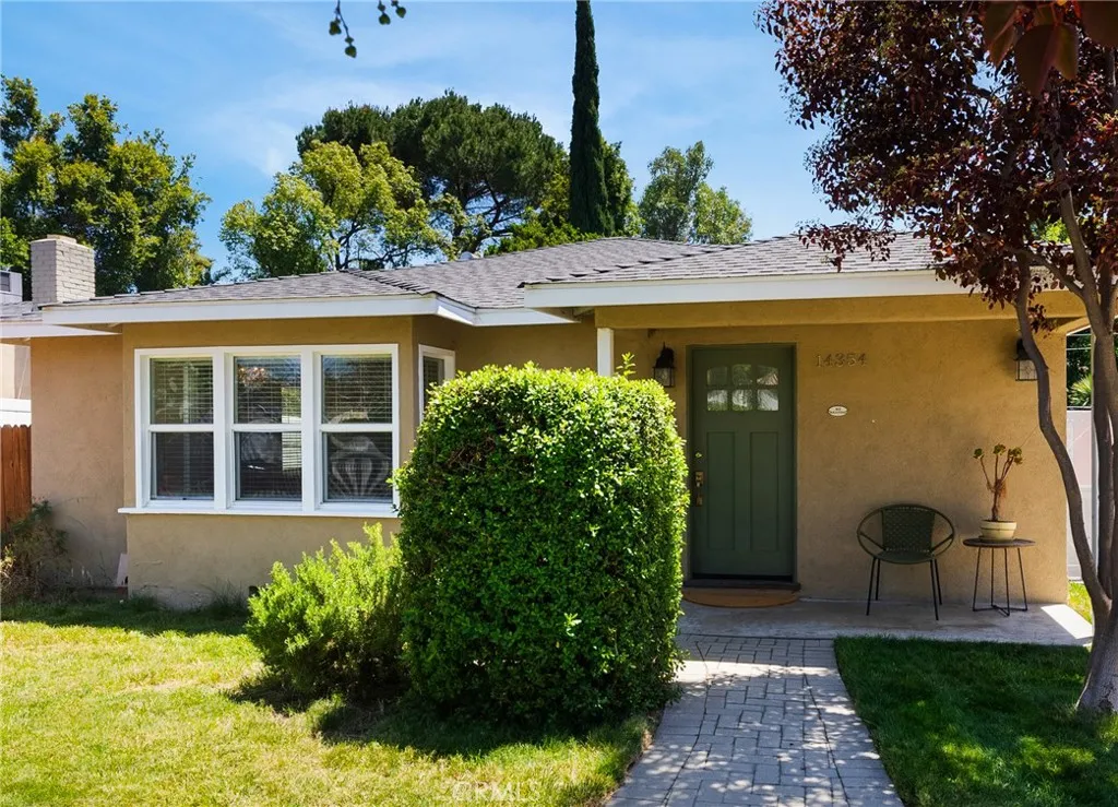 Sherman Oaks, CA 91401