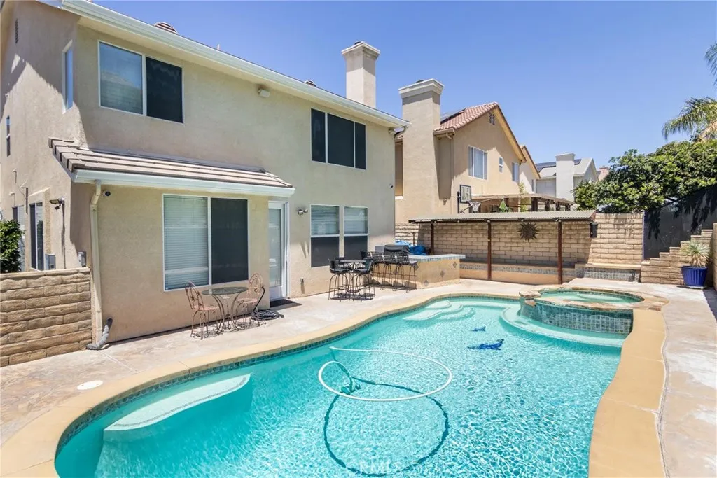 28318 Santa Catarina, Saugus, CA 91350 - Main photo, Saugus, CA