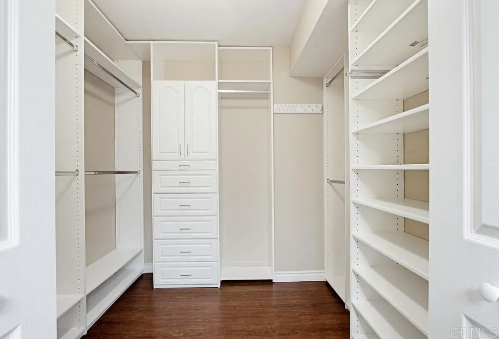 https://cdn.realtyfeed.com/cdn/127/306734117/ad42fa3d3bdf5969bfba731a0dcedf56.webp