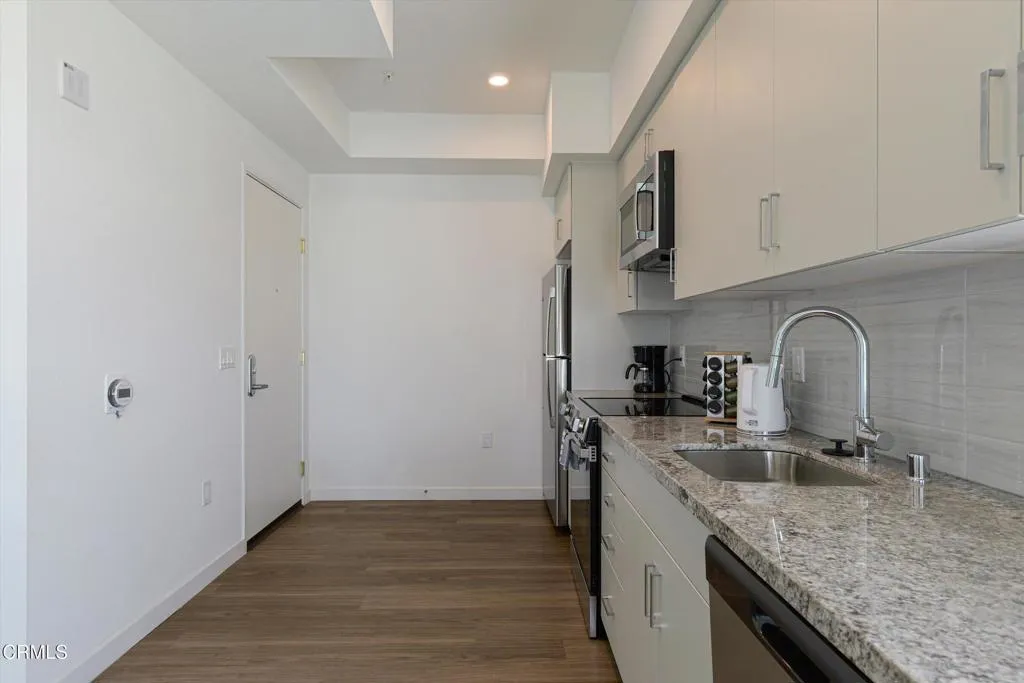 18900 Parthenia Street Unit 218, Northridge, CA 91324 - Photo 3 of 34, Northridge, CA