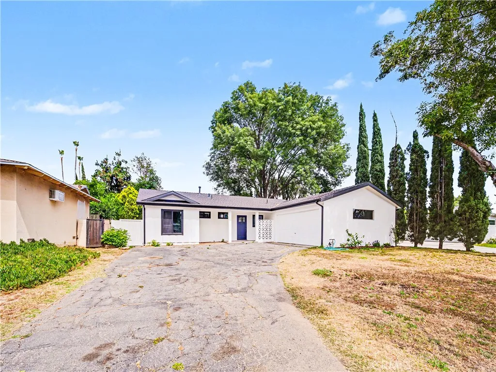 North Hills, CA 91343