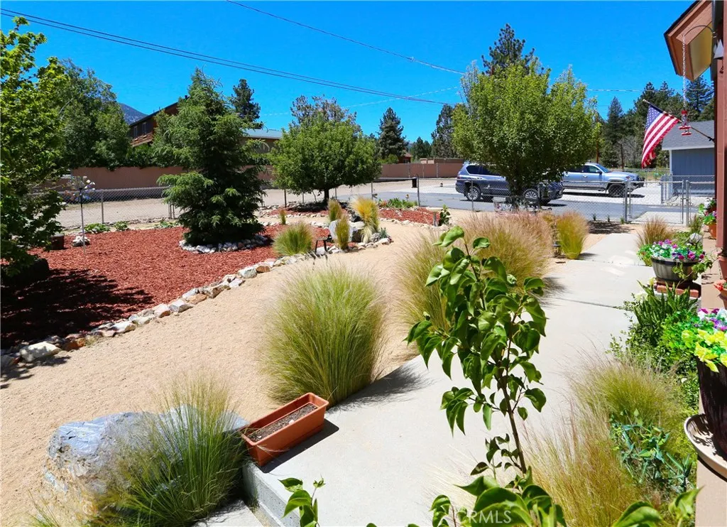 2097 Fox, Big Bear City, CA 92314 - Photo 4 of 48, Big Bear City, CA