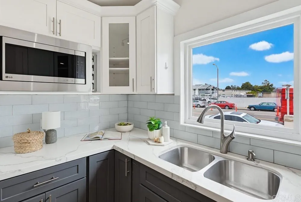 https://cdn.realtyfeed.com/cdn/127/306734293/256d0aeea361f908fee4ca35e8fd435c.webp