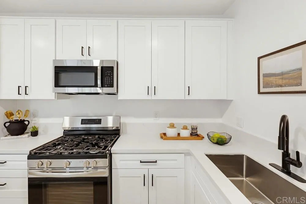 https://cdn.realtyfeed.com/cdn/127/306734293/401cae698a232f2b88f8eb3c67c4bc19.webp