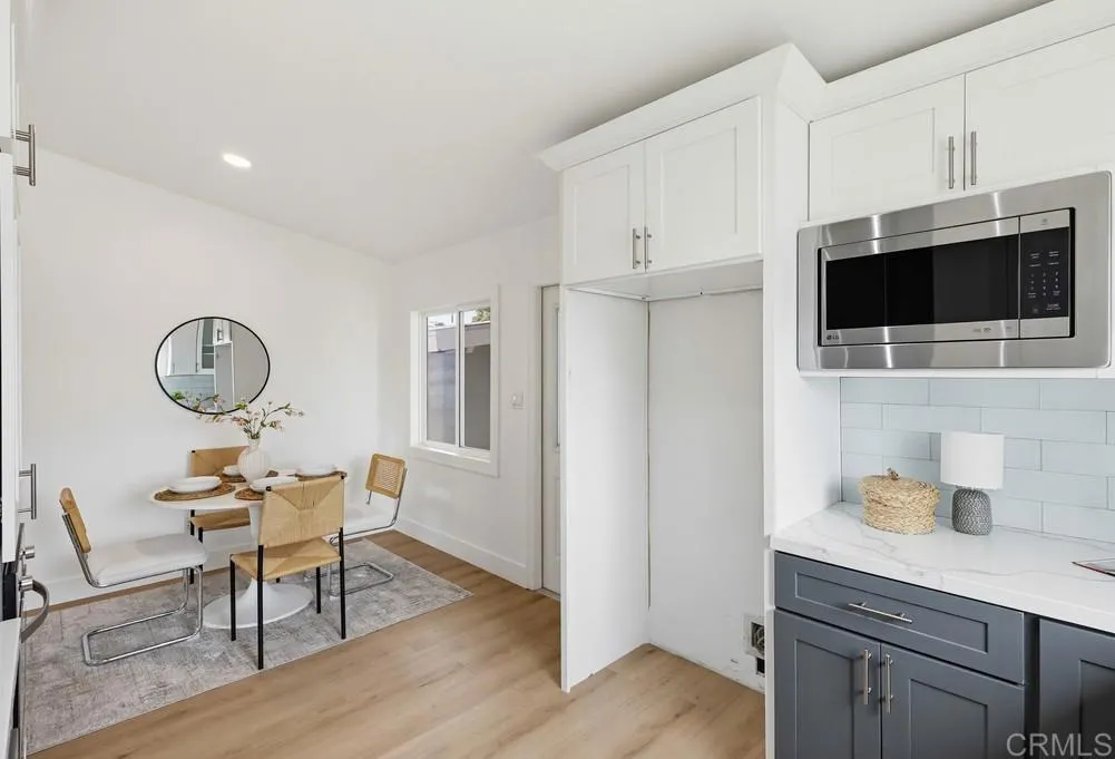 https://cdn.realtyfeed.com/cdn/127/306734293/52ff4f11ed7490fdfda65f8d7e085f17.webp