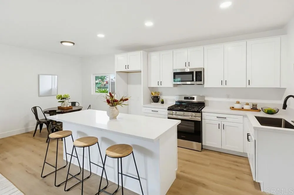 https://cdn.realtyfeed.com/cdn/127/306734293/ab2a46952928f813e498f3877faf85e2.webp