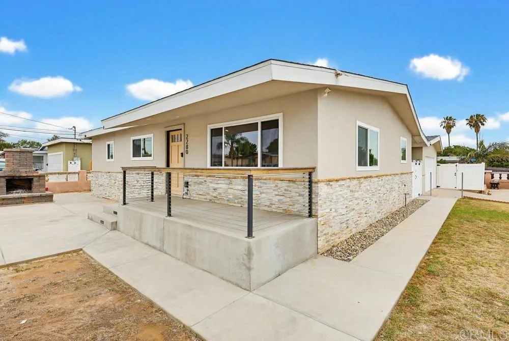 https://cdn.realtyfeed.com/cdn/127/306734293/b88a646beed2f4fbf3d564976e5d28fe.webp