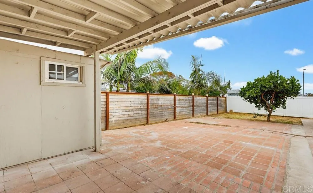 https://cdn.realtyfeed.com/cdn/127/306734293/bc91c7a0ee958485b9ad3082ee12578d.webp